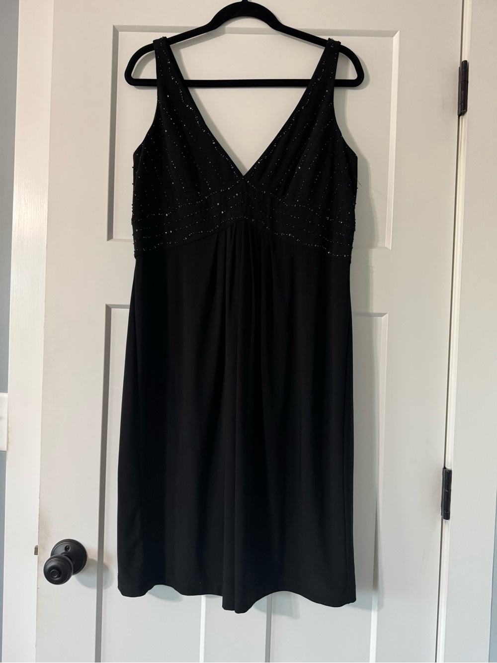 Jones Wear Black Sleeveless V-Neck Dress with Subtle Beading